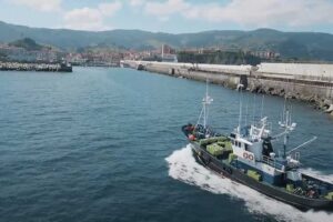 “Las industrias atuneras de Bermeo están trabajando la sostenibilidad de forma puntera y ejemplar”